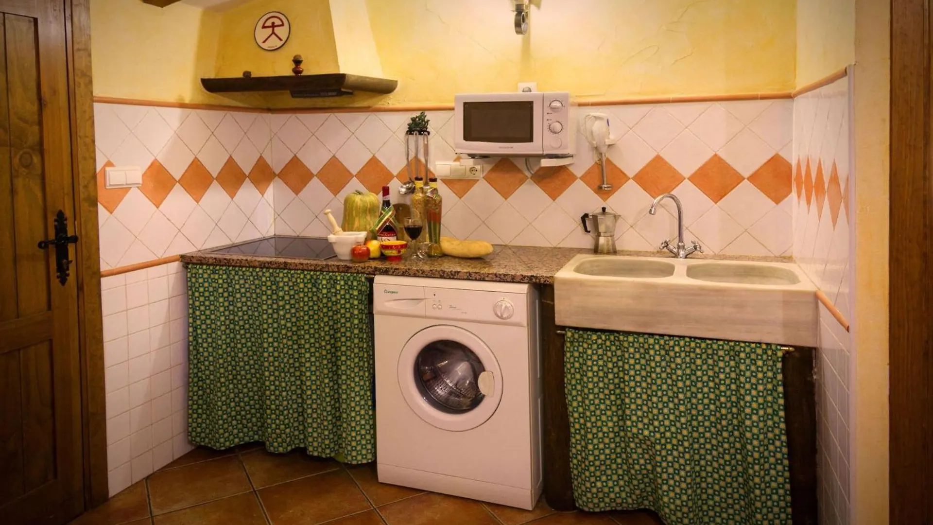 Farmhouse In Sierra De Los Filabres For 6 Ppl Laroya 0*,